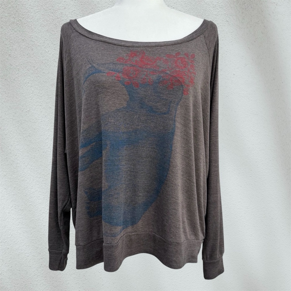 Elephant and Flowers Heather Gray with Batwing Sleeve Graphic Knit Top ~ Large